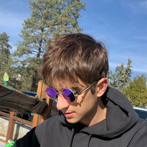 Meet your Posher, Michael